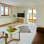 Gaestehaus Bergfrieden 公寓 *