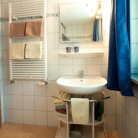 Gruenten Haus Bergfrieden * Bolsterlang